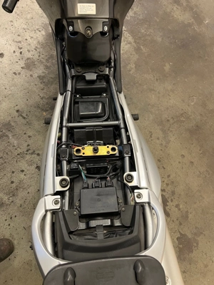 Suzuki XF 650 Freewind  Bild 3