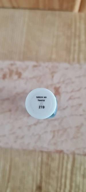 Essie Nagellack (bikini so teeny) Bild 3