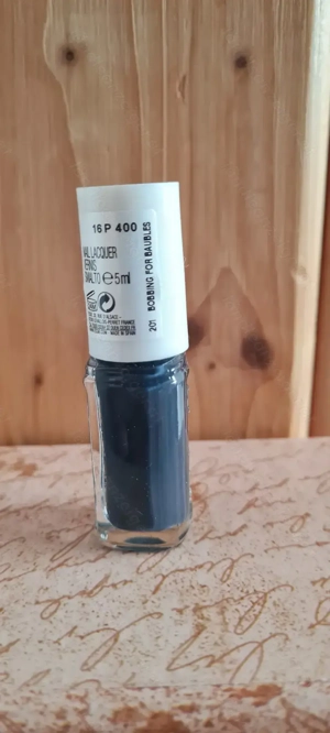 Essie Nagellack (bobbing for baubles) Bild 2