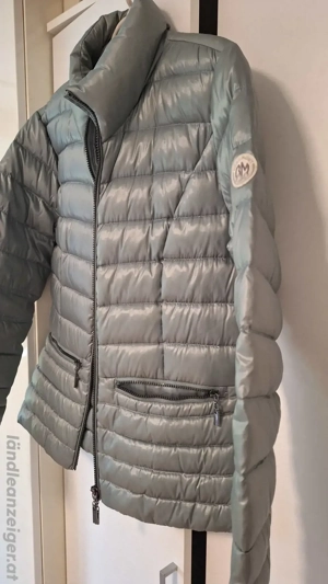 Jacke ist neu Bild 4