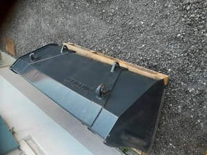 Traktor Frontladerschaufel Bild 2