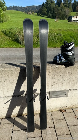 Schi 130cm und Schischuhe 23 23.5 Bild 3