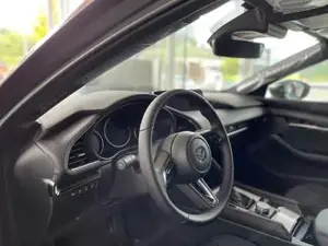 Mazda 3 2024 Bild 9