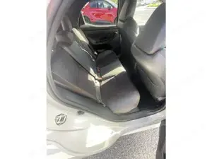 Toyota Yaris Bild 10