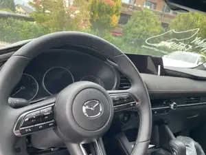 Mazda 3 2024 Bild 10