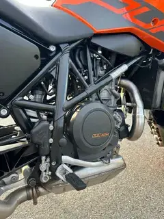 Ktm Duke 690  Bild 3