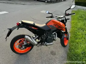 Ktm Duke 690  Bild 2
