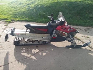 Polaris 750 Turbo, Skidoo, 4-Takt, Schneemobil Bild 6