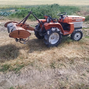 Kubota B 1400 Kleintraktor Bild 6
