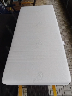 Marken-Matratze 200x90, sehr gut erhalten, günstig abzugeben