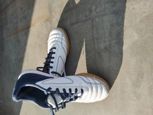 ADIDAS Hallenschuhe Bild 2