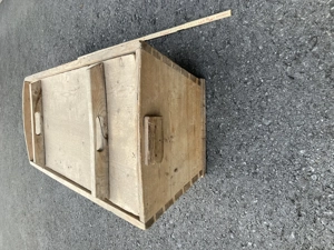 Alte Holzkiste  Bild 2