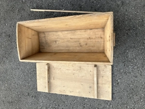 Alte Holzkiste  Bild 3