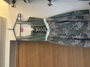 Dirndl mit Dirndlbluse Gr. 30 32