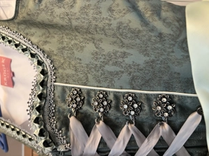 Dirndl mit Dirndlbluse Gr. 30 32 Bild 2