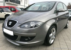 SEAT Altea Stylance 2,0 TDi Sport   140 PS Bild 2