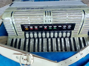 Hohner Morino VS VOX V+Verstärker HOHNER VOX5midi Akkordeon Bild 2