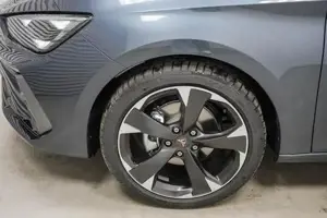 Cupra Leon Sportstourer ST 1,5 eTSI DSG Kombi AHK - LAGER 110 kW (150 P... Bild 4