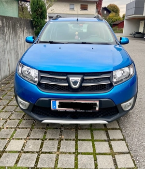Dacia Sandero    Baujahr 2015   Benzin   137.000 km   Blau
