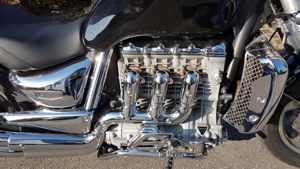 Triumph Rocket lll Bild 2