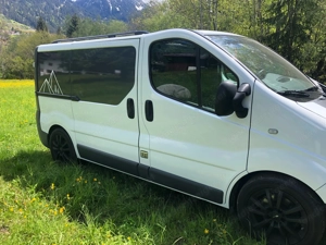 Renault Trafic vollausgebaut für Camping-Abenteuer Bild 3