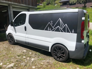 Renault Trafic vollausgebaut für Camping-Abenteuer Bild 2