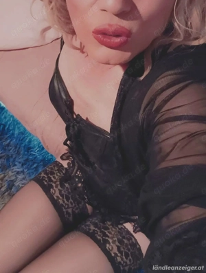 Trans Nina Hot Milf