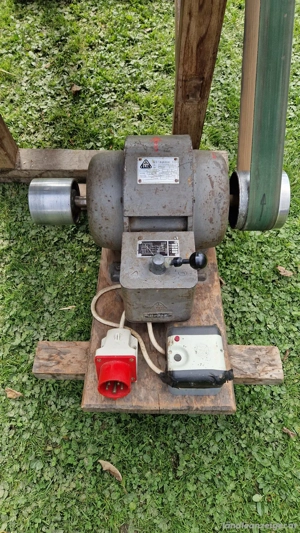 Holzfräse mit 2 Sägeblättern Bild 5