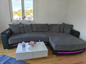 gemütliche Couch mit LED Beleuchtung + Soundsystem Preis verhandelbar Bild 4