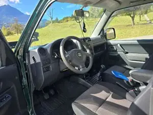 Suzuki Jimny Bild 11