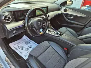 Mercedes-Benz E 220 Bild 20