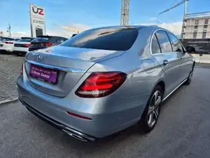 Mercedes-Benz E 220 Bild 15