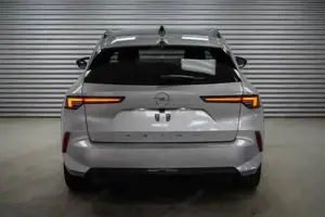 Opel Astra Sports Tourer 1,2 AT Edition NaviPro -LAG. 96 k... Bild 3