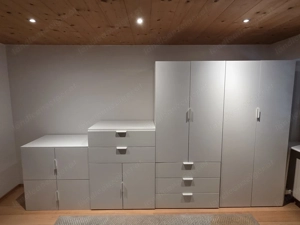 Kleiderschrank