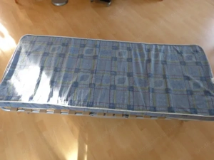Klappbett samt Matratze Bild 2