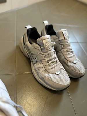 Schuhe Nike Asics Leder Bild 7