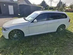 BMW 316d Touring Kombi weiss Bild 2
