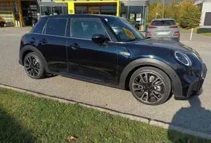 MINI Mini F55 Bild 6