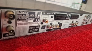 Video Recorder Player DVD Sony RDR-HX710 Bild 3