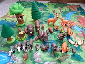 Spielteppich mit Tieren und einem Förster Bild 2