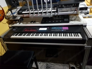 Verkaufe Roland Fantom 8 Bild 4