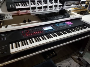 Verkaufe Roland Fantom 8 Bild 3