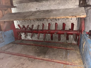 Miststreuer - stabiler Anhänger Bild 4