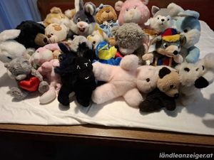 Diverse gebrauchte Stofftiere Bild 2