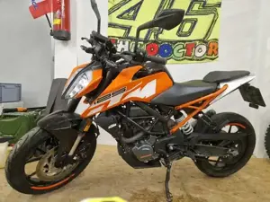 KTM Duke 125 Bild 2