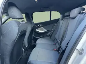 BMW 118d 5-Türer // Komfortzugang // Sitzheizung Bild 10