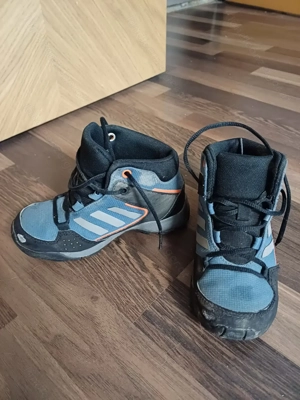 Adidas Terrex Wanderschuh gr. 28 Bild 2