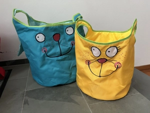 Lustige Spielzeug Tonnen (Preis pro Stück !) Bild 4