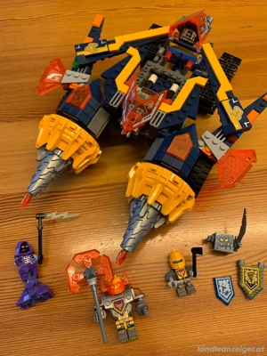 Lego Nexo Knights 70354 - Axls Krawallmacher Bild 2