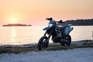 Husqvarna 701 Supermoto - Top gepflegt I viele Extras Bild 4
